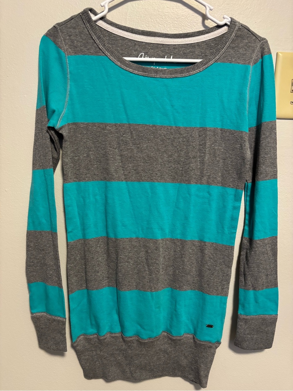 Y2K Aeropostale grey and teal striped long sleeve shirt size XS
